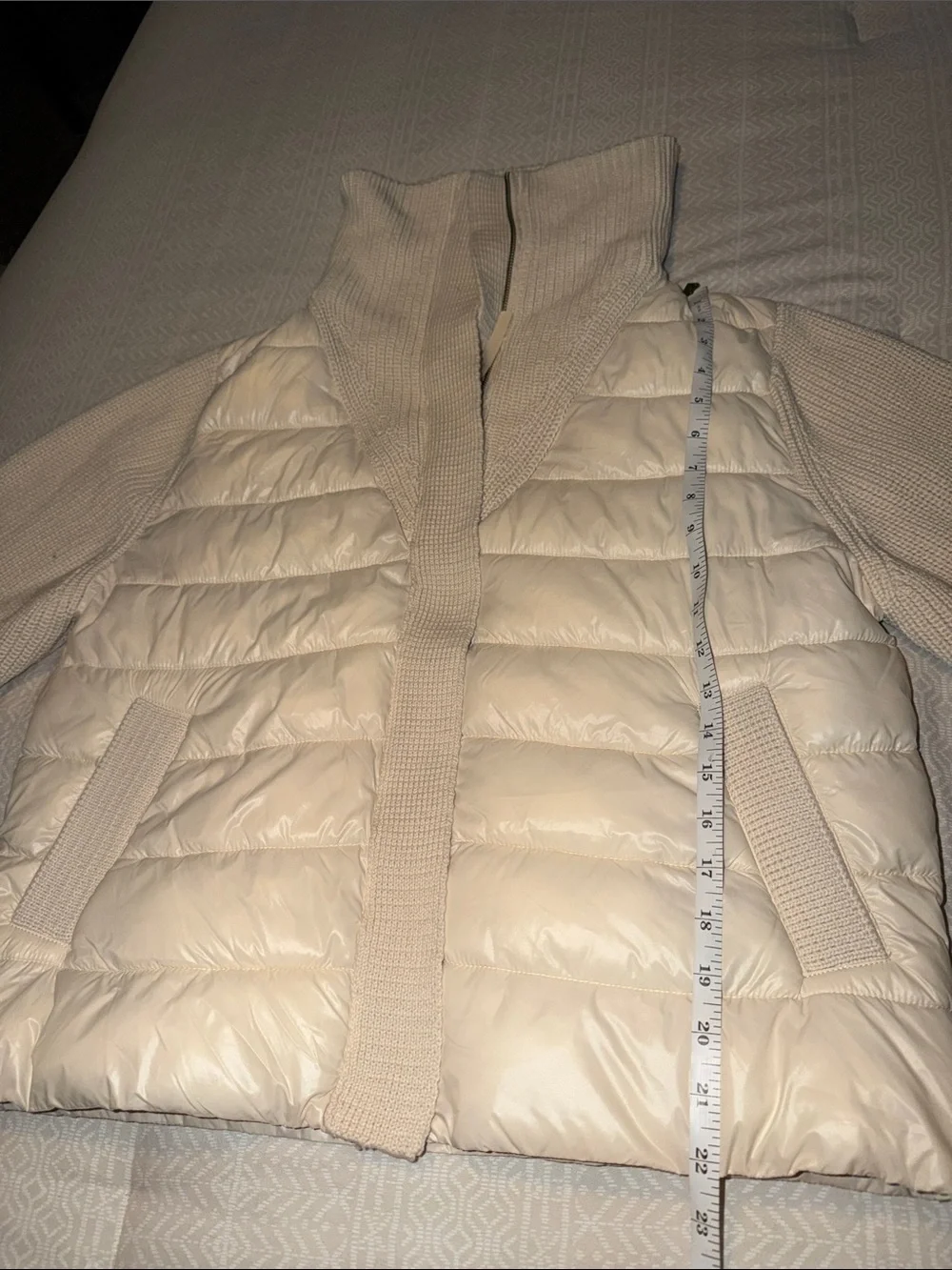 Varley Montrose puffer Jacket - Picture 11 of 16